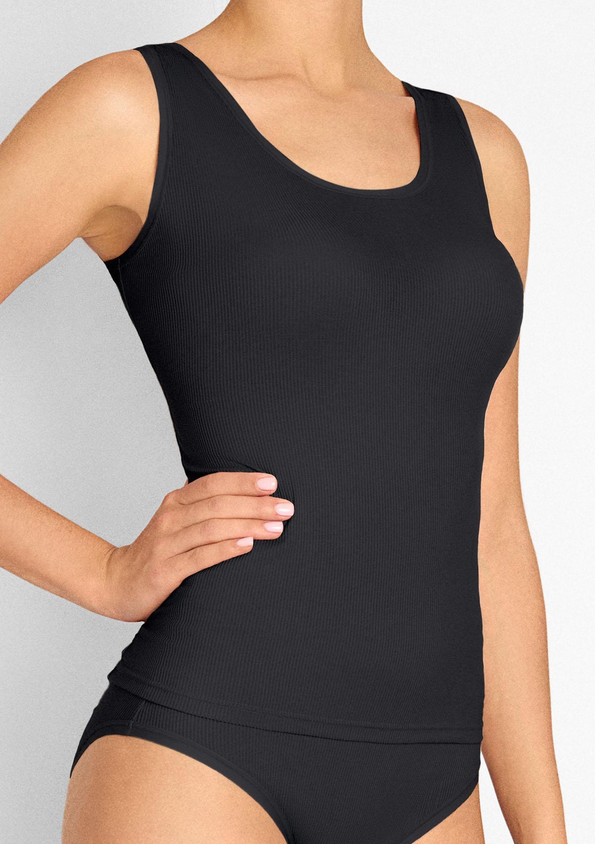 Top damski na ramiączkach Marilyn Thermo Active z wiskozą, czarny