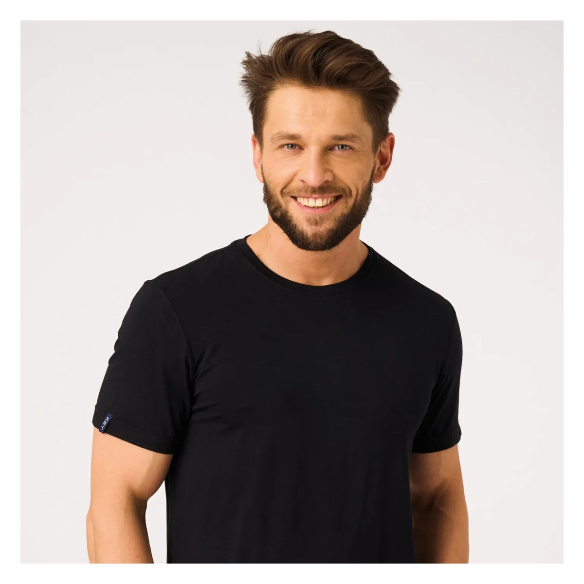 T-shirt męski Key MVK 001 z bambusa, lekko dopasowany
