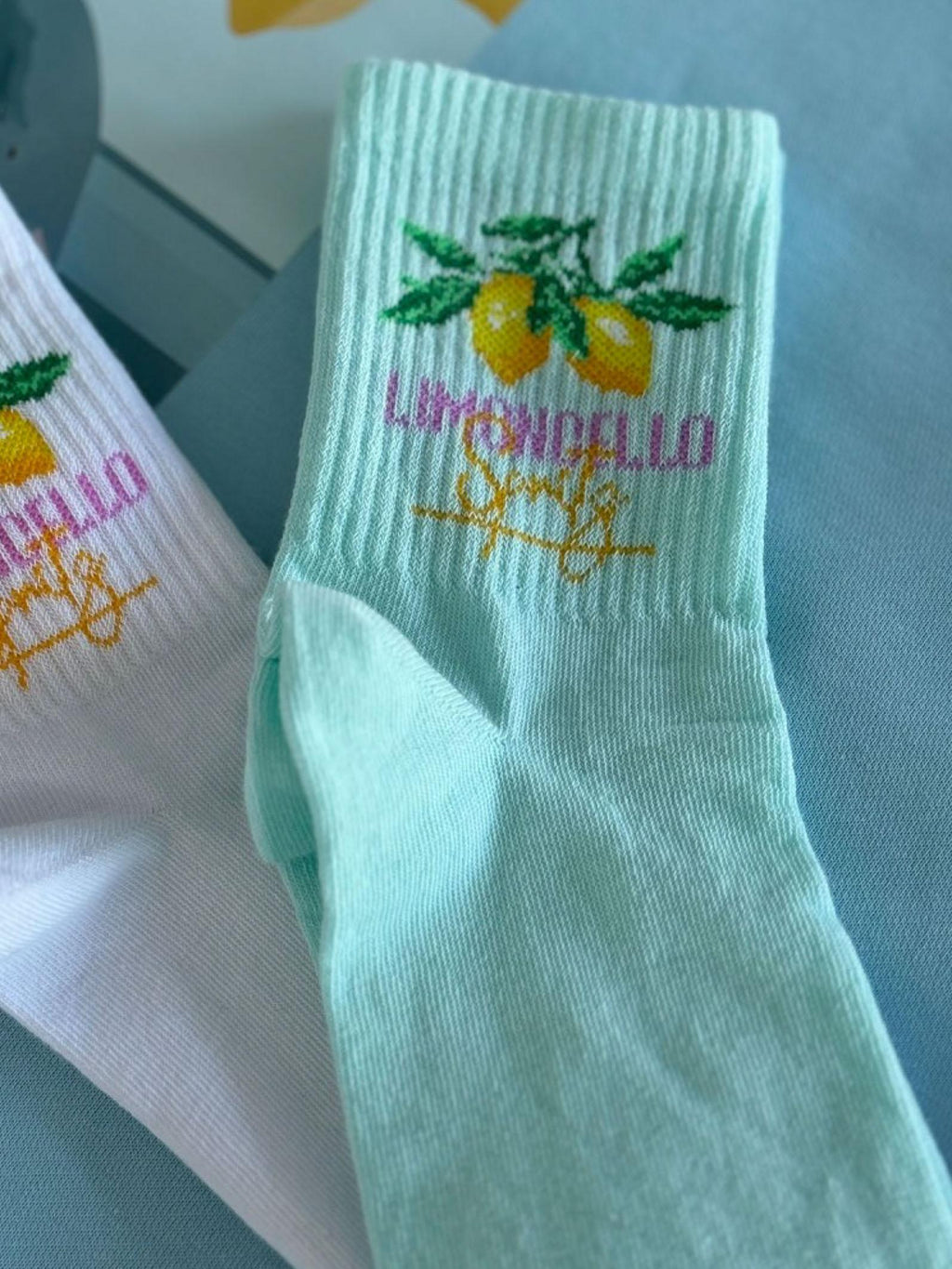 Skarpetki damskie z wakacyjnym napisem Limoncello Spritz Milena, miętowe, za kostkę