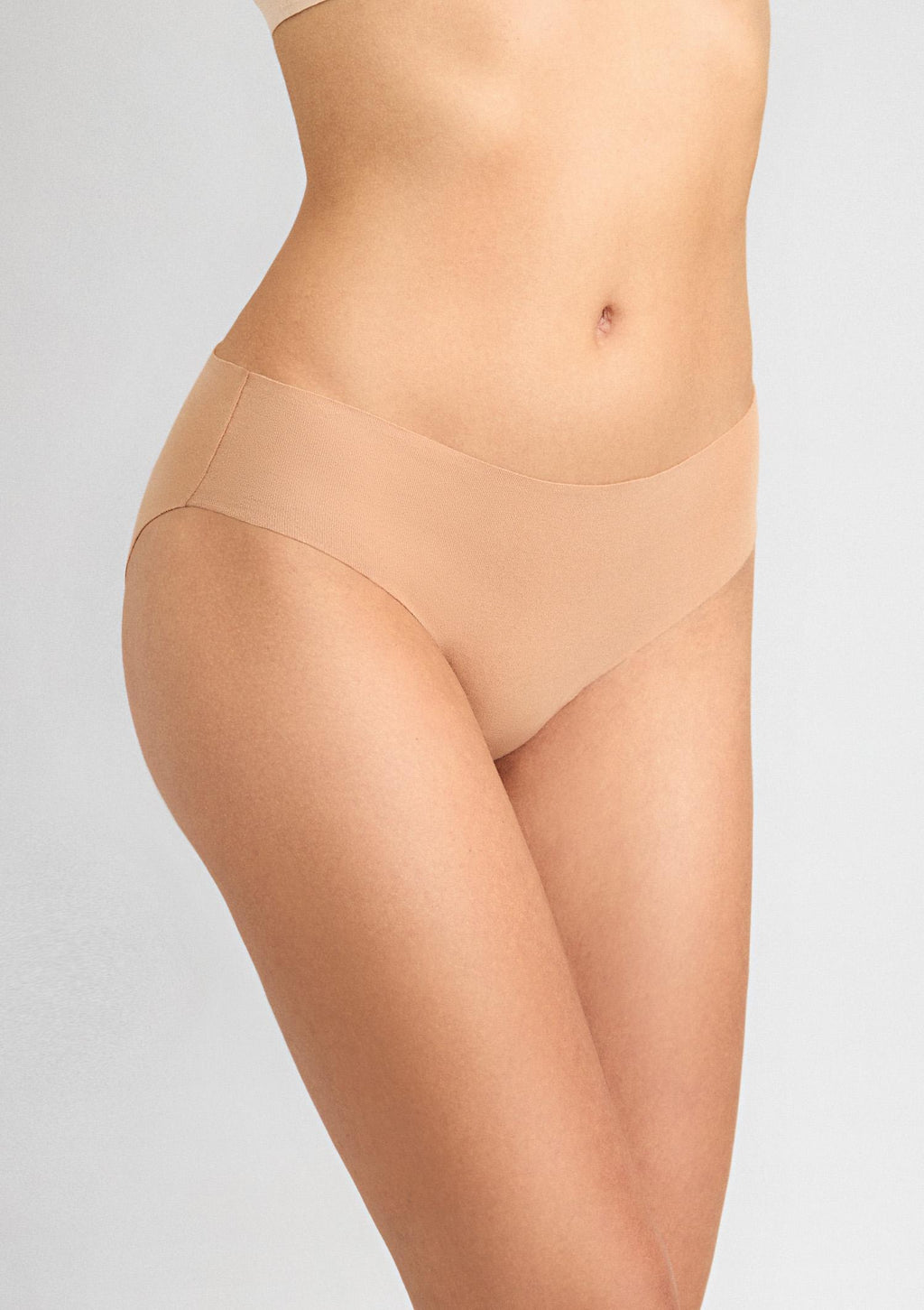 Figi damskie bezszwowe Marilyn Cotton Touch z bawełny organicznej, beżowe