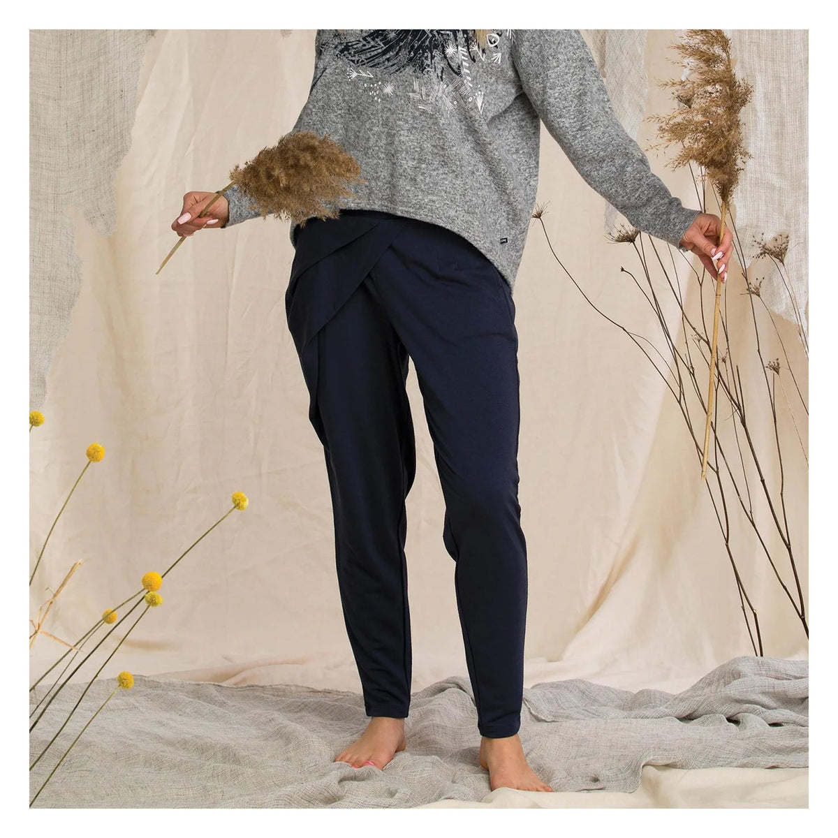 Komplet Homewear LHS 211 z ptakiem i spodniami alladynkami