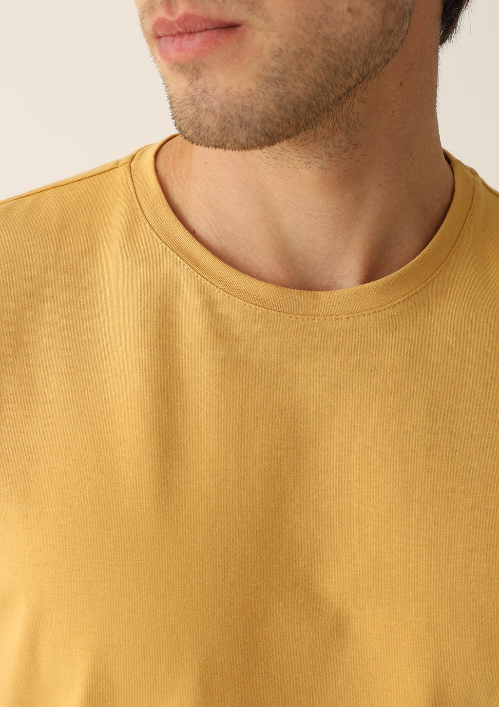 T-shirt męski luźny z bawełny czesanej MH320-04 Naviale musztardowy