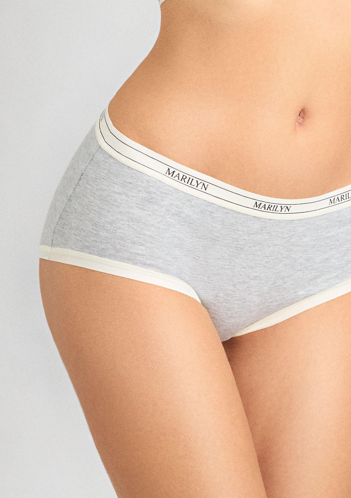 Figi damskie Marilyn Panty Cotton Karen z bawełny organicznej, o pełnym tyle, szare