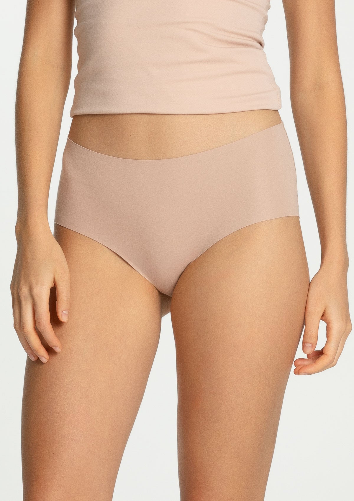 Figi bawełniane bezszwowe z wyższym stanem Cotton Mood Maxi Julimex beżowe