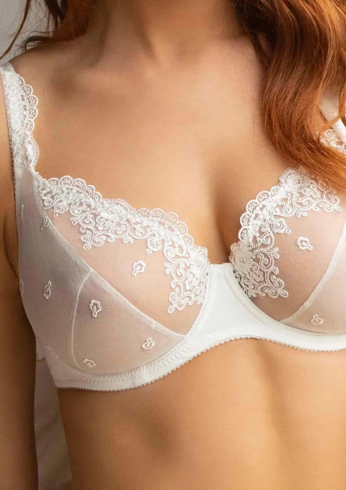 Biustonosz Kleo Emily 2629 biały miękki, haftowany, fiszbiny