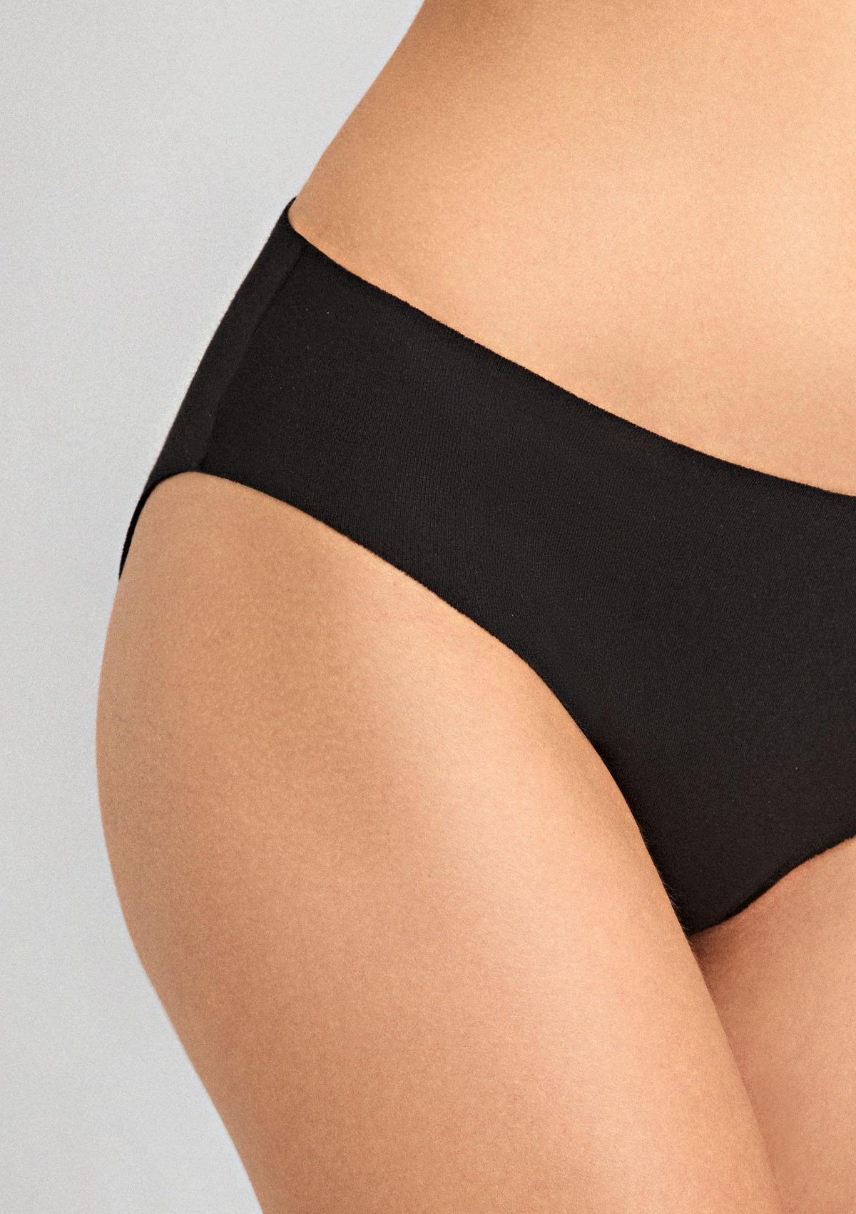 Figi damskie bezszwowe Marilyn Cotton Touch z bawełny organicznej, czarne