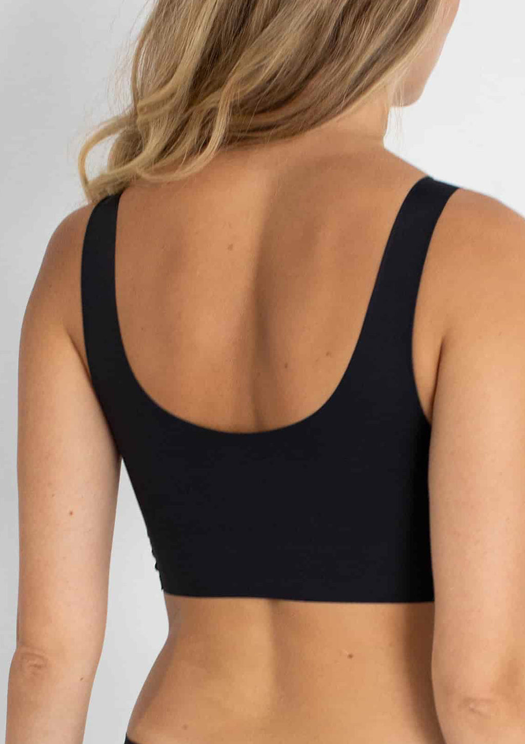 Top sportowy bezszwowy z mikrofibry 3153 Yoga Kleo czarny, z wkładkami