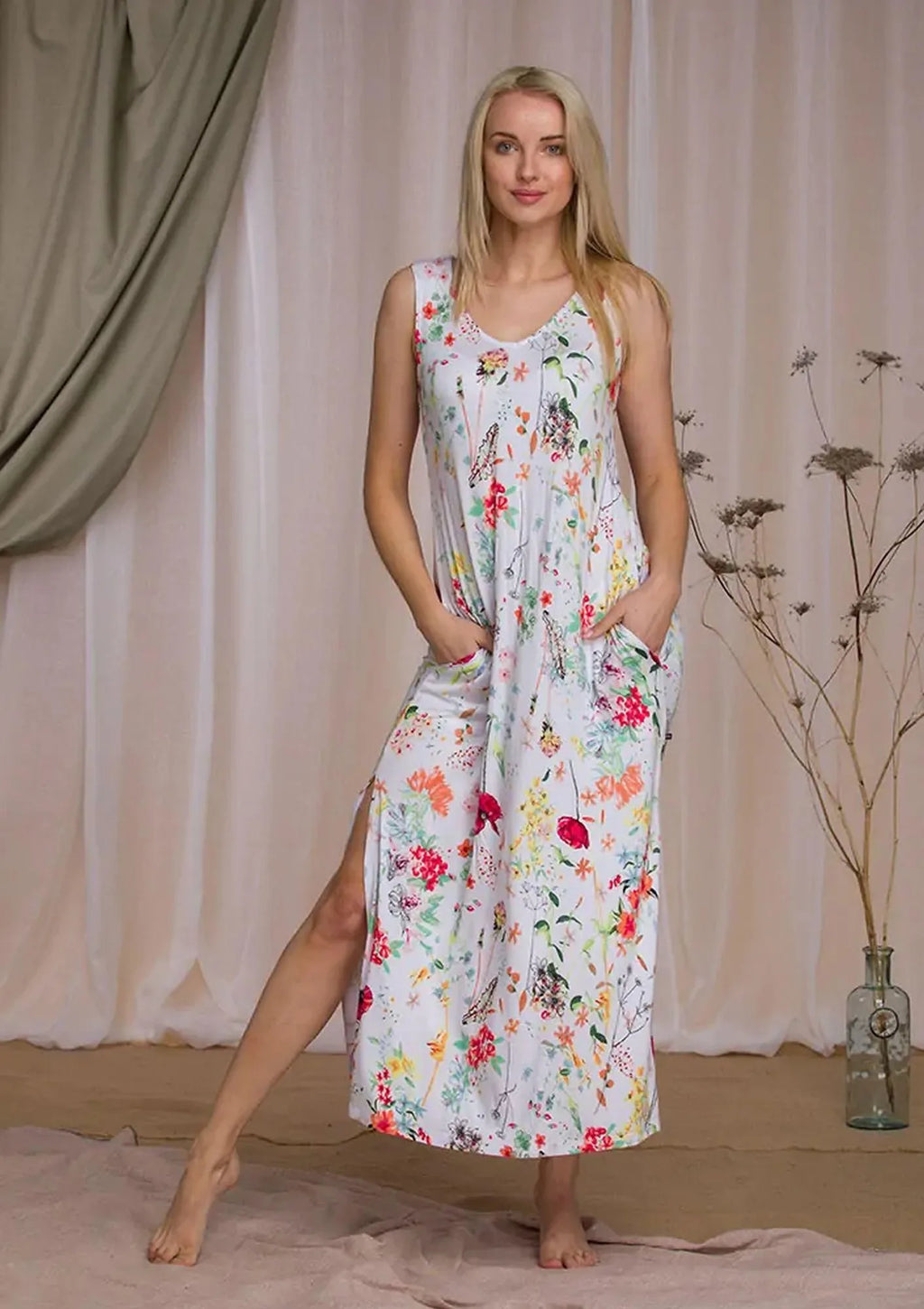 Sukienka damska Homewear LHD 906 1 – długa w polne kwiaty