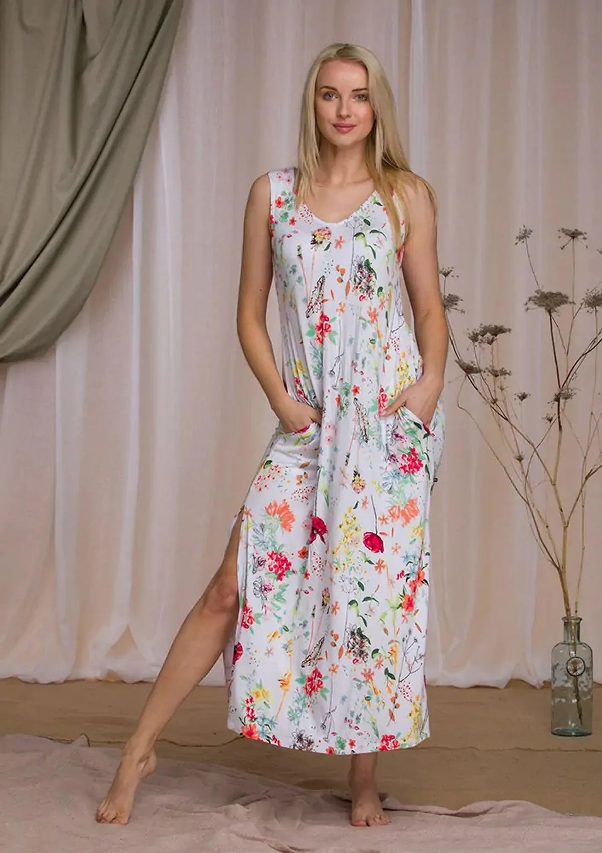 Sukienka damska Homewear LHD 906 1 – długa w polne kwiaty