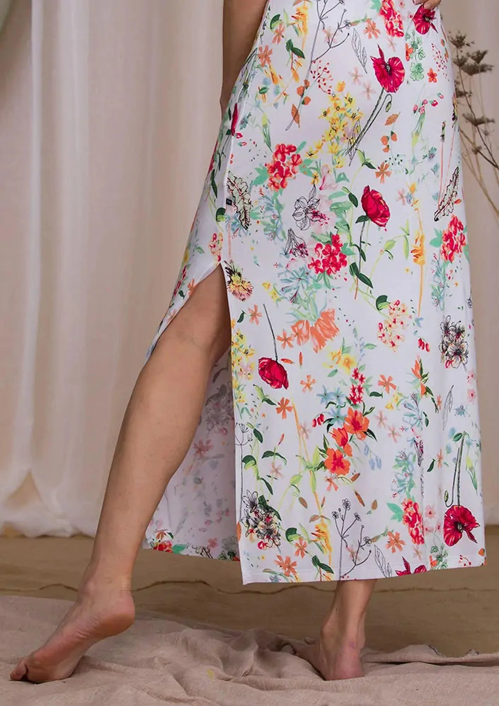 Sukienka damska Homewear LHD 906 1 – długa w polne kwiaty