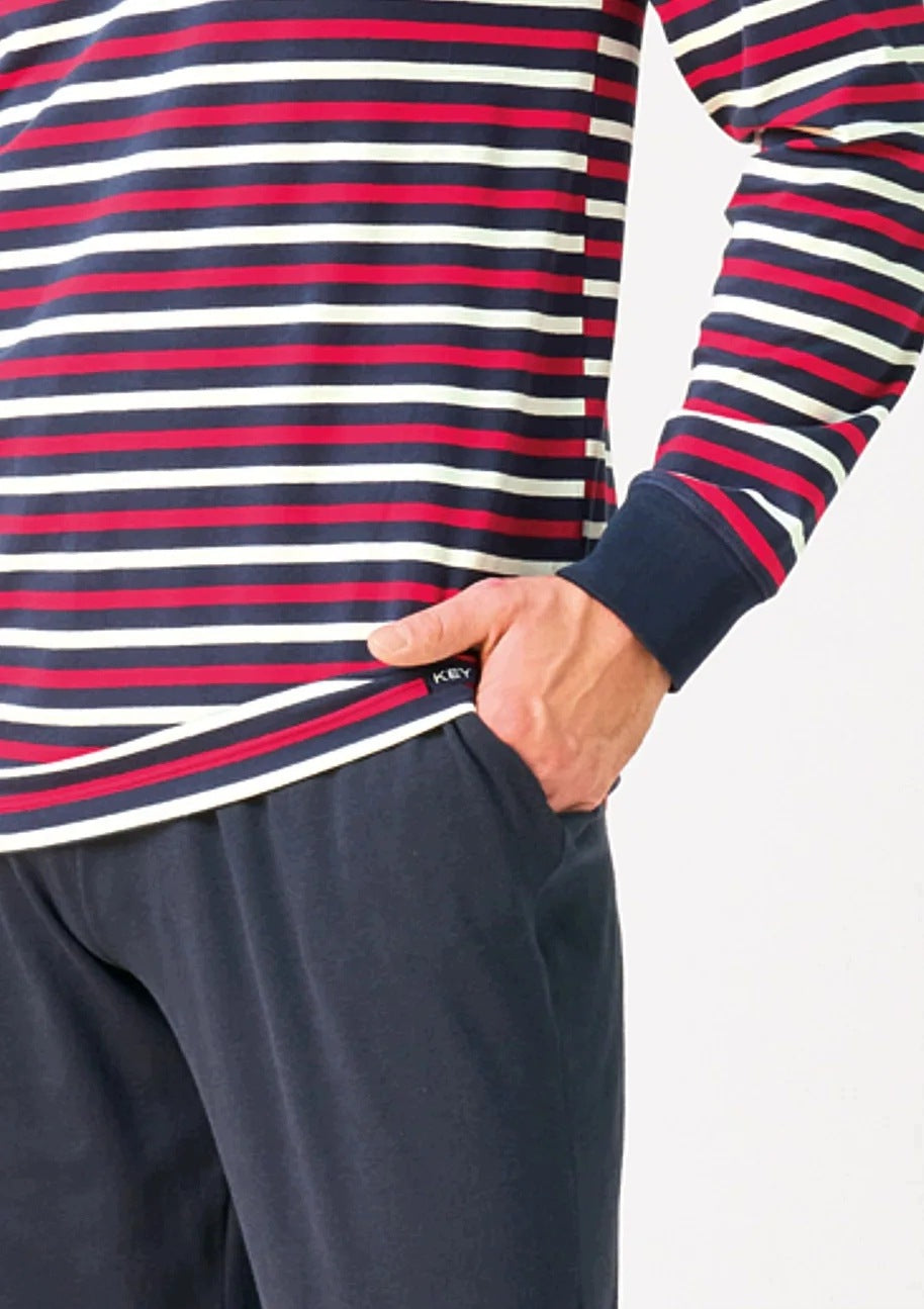 Zestaw na prezent: dla niego piżama Key MNS 365 + 3 pary skarpet bezuciskowych