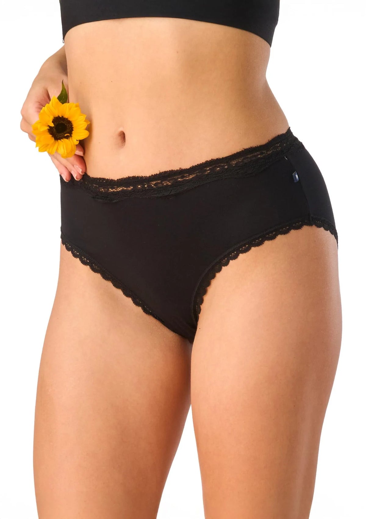 Figi damskie LPK 002 Key czarne – bambusowe z koronką semi maxi bikini