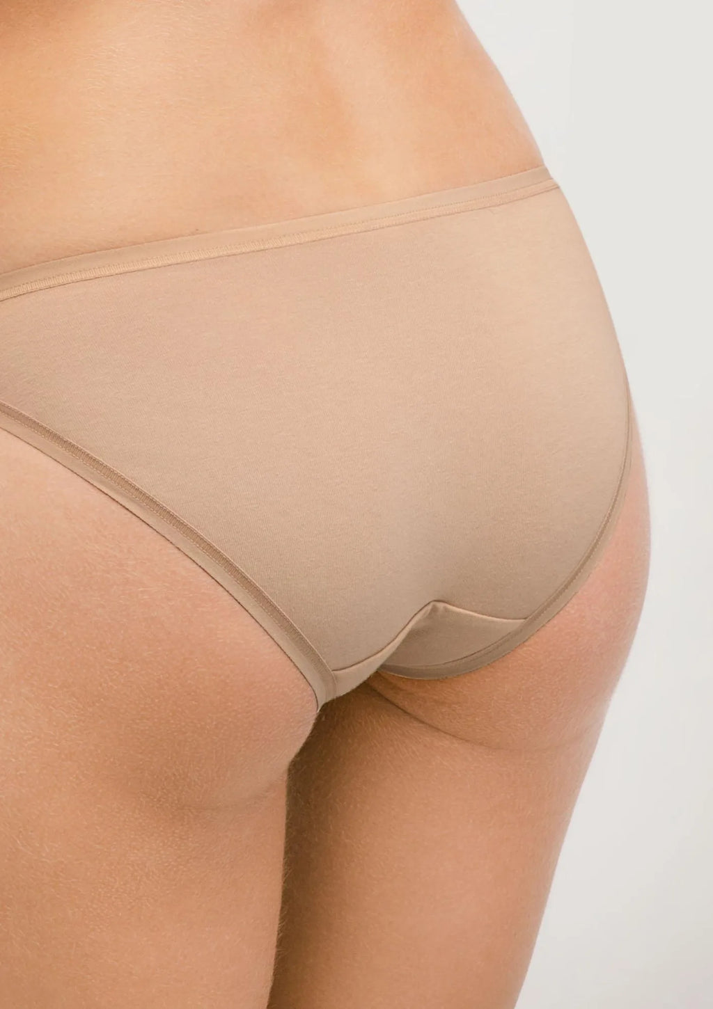 Kleo 129 Cotton figi damskie beżowe ze średnim stanem – 2 pary