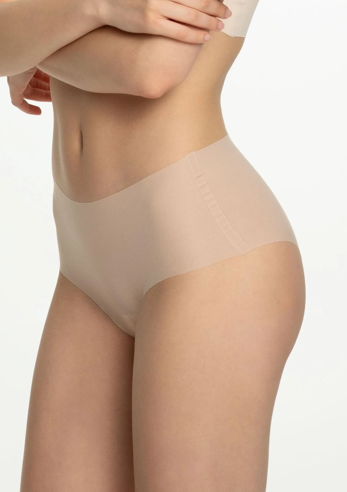 Julimex Mousse Maxi bezszwowe figi beż z podwyższonym stanem