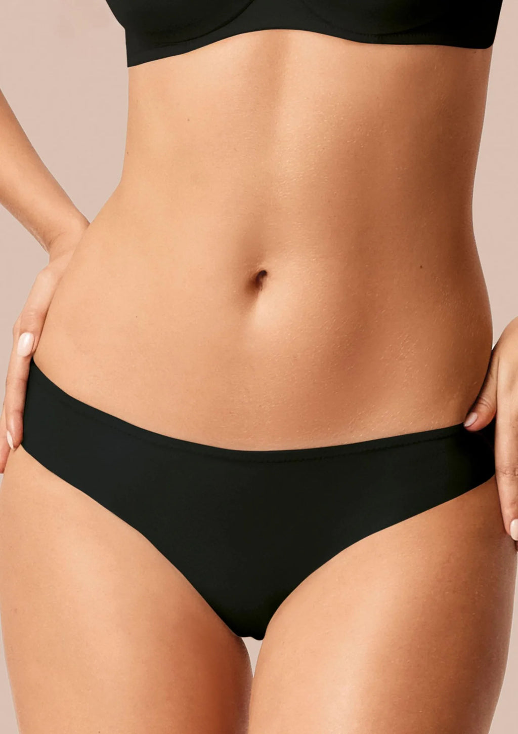 Figi czarne slip Infiore 970 Micro bezszwowe z mikrofibry z recyklingu