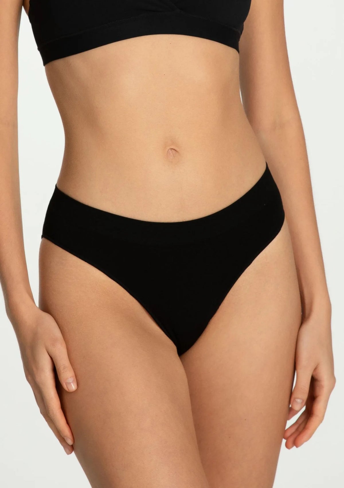 Julimex Bamboo Classic figi damskie czarne z włókna bambusowego