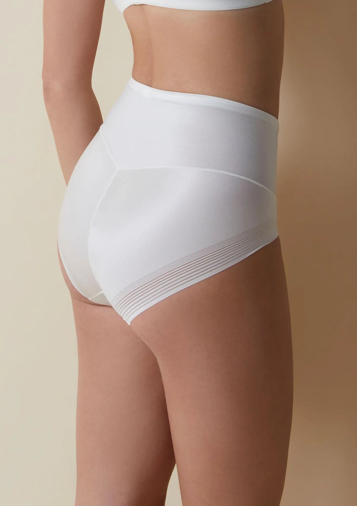 Selene Violeta Faja wysokie figi modelujące kremowe ze wzmocnionym przodem