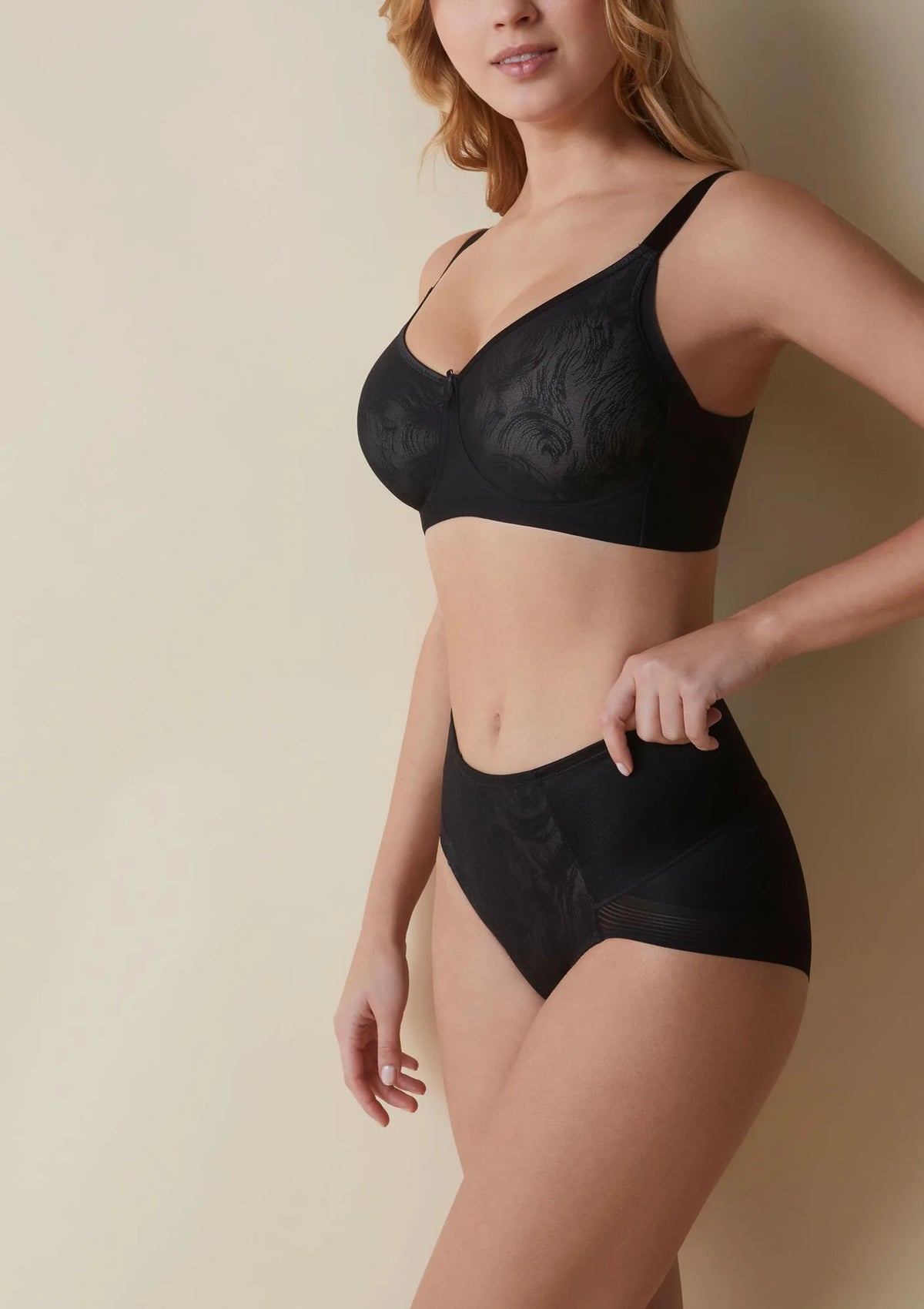 Selene Violeta Faja wysokie figi modelujące czarne ze wzmocnionym przodem