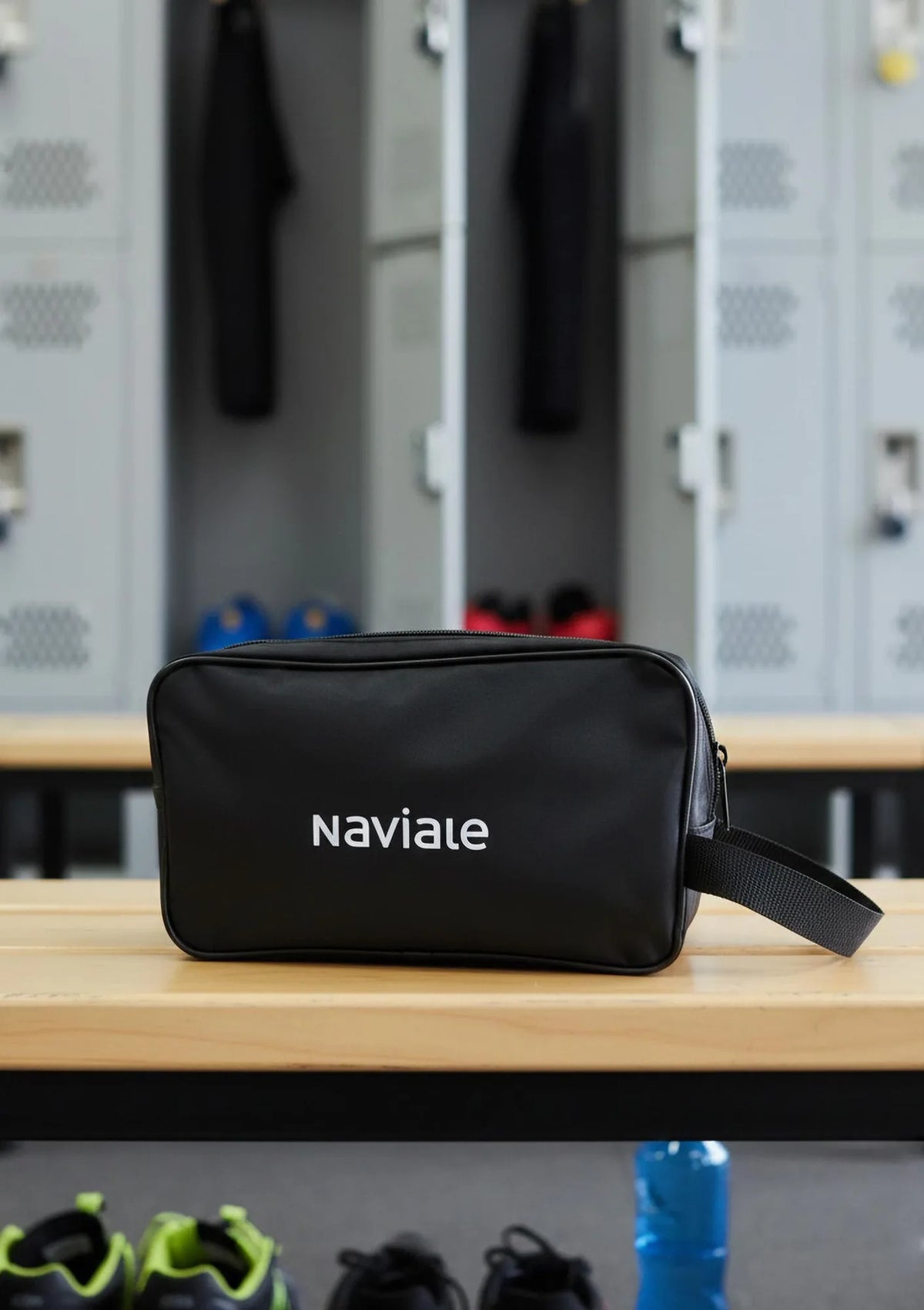 Kosmetyczka sportowa Naviale UA900-01 z siatkową ścianką