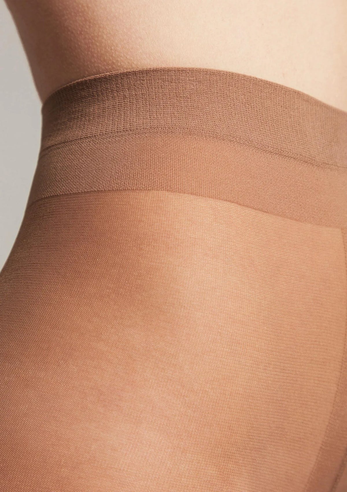 Rajstopy damskie Prestige 20 Lycra Conte – efekt delikatnego