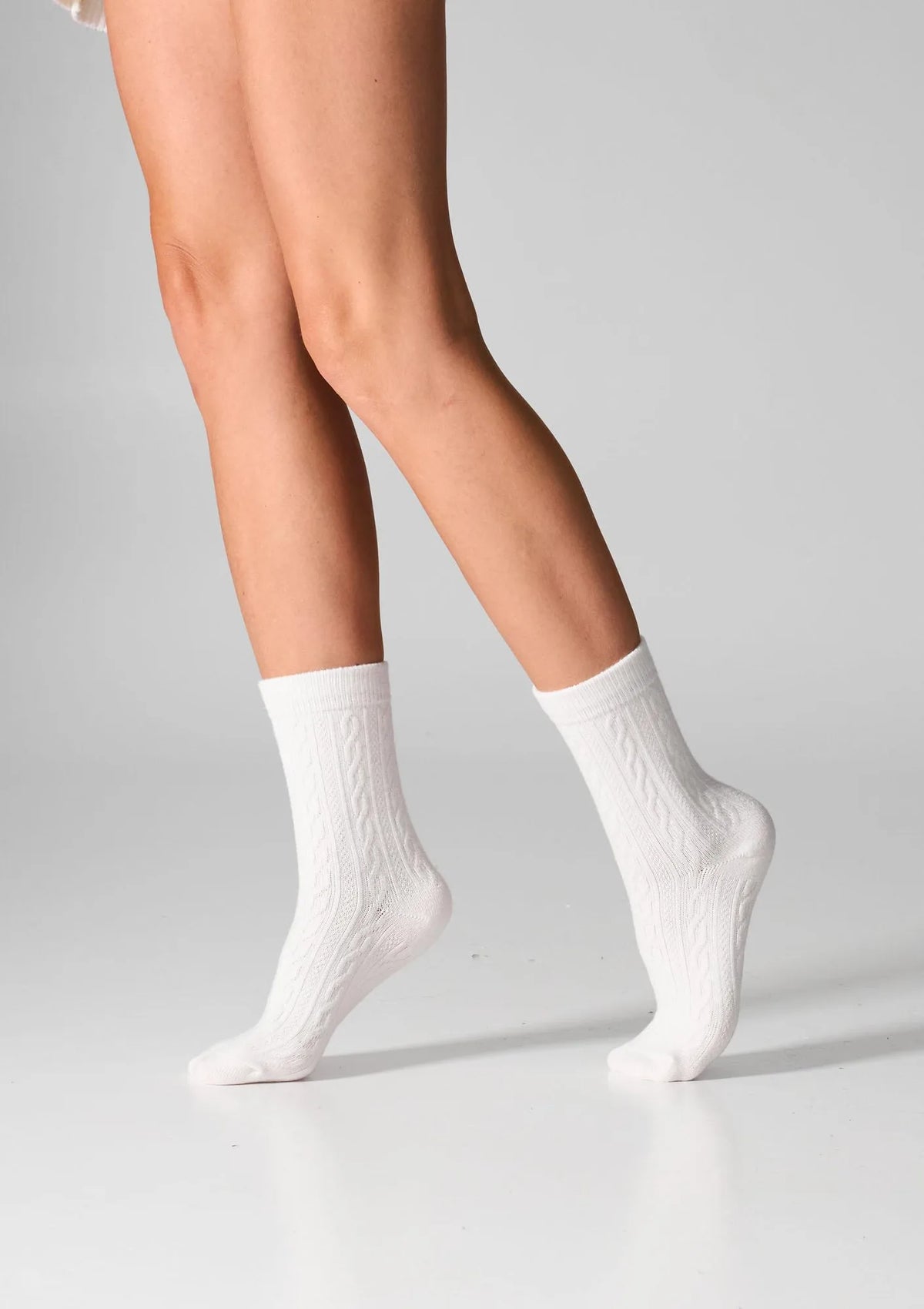 Legs WC28 Velvet skarpetki z warkoczem, bawełna 2 pary białe