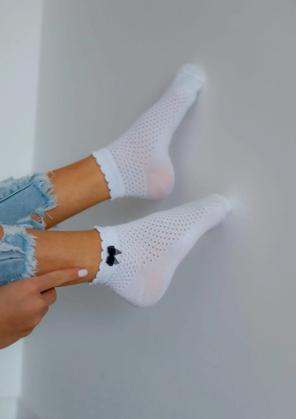 Milena skarpetki damskie ażurowe z kokardką, bawełna