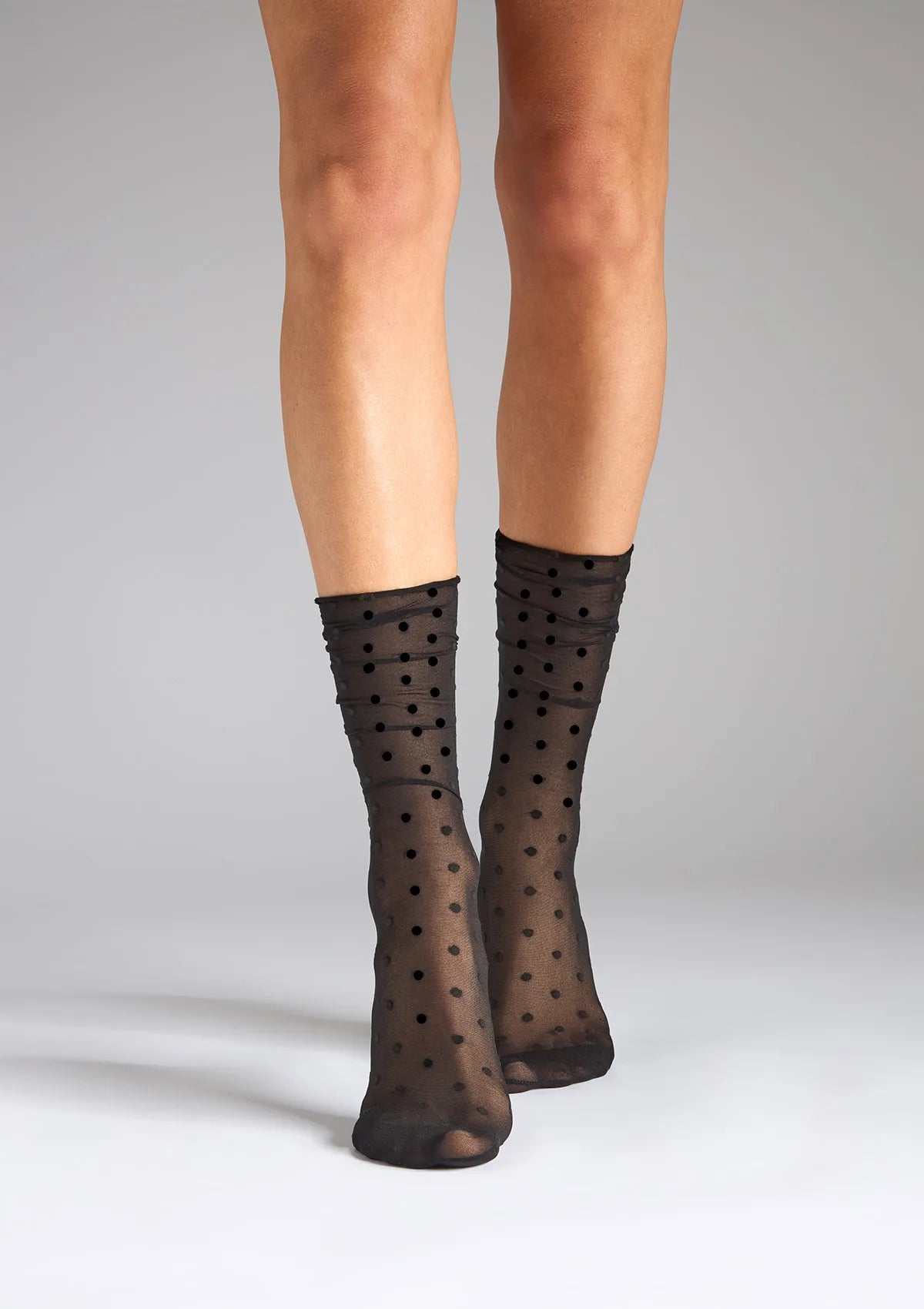 Legs G11 skarpetki damskie czarne cienkie w groszki, bez gumki