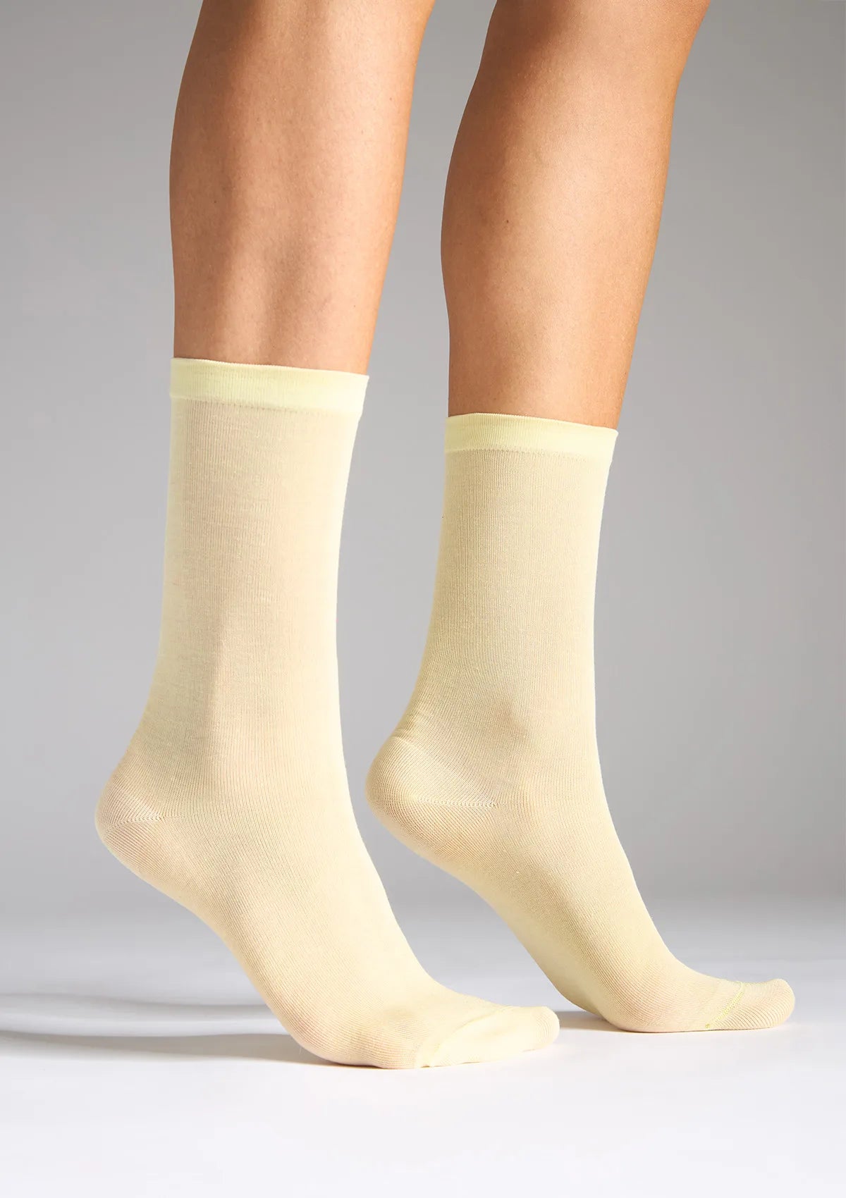 Skarpetki damskie z jedwabiem Legs G24 żółty, żółte i ecru, 4 pary