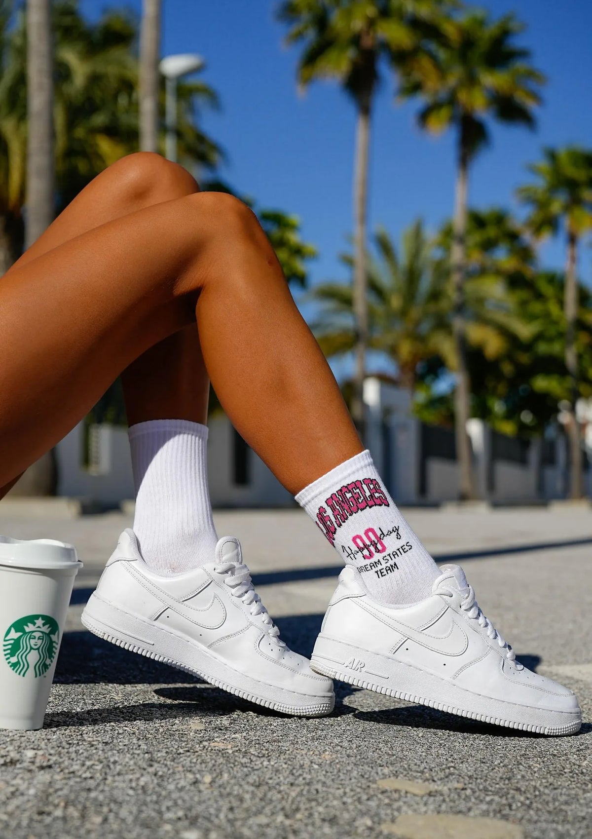 Skarpetki sportowe Los Angeles z neonowym napisem, damskie