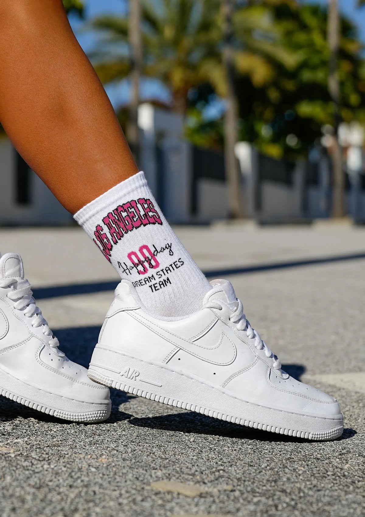 Skarpetki sportowe Los Angeles z neonowym napisem, damskie