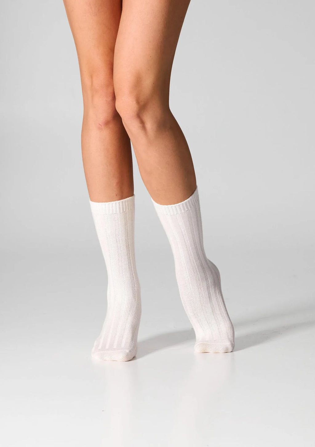 Legs W22 Angora Rabbit skarpetki z angorą, 2 pary białe