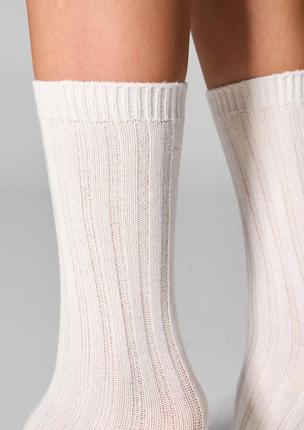Legs W22 Angora Rabbit skarpetki z angorą, 2 pary białe
