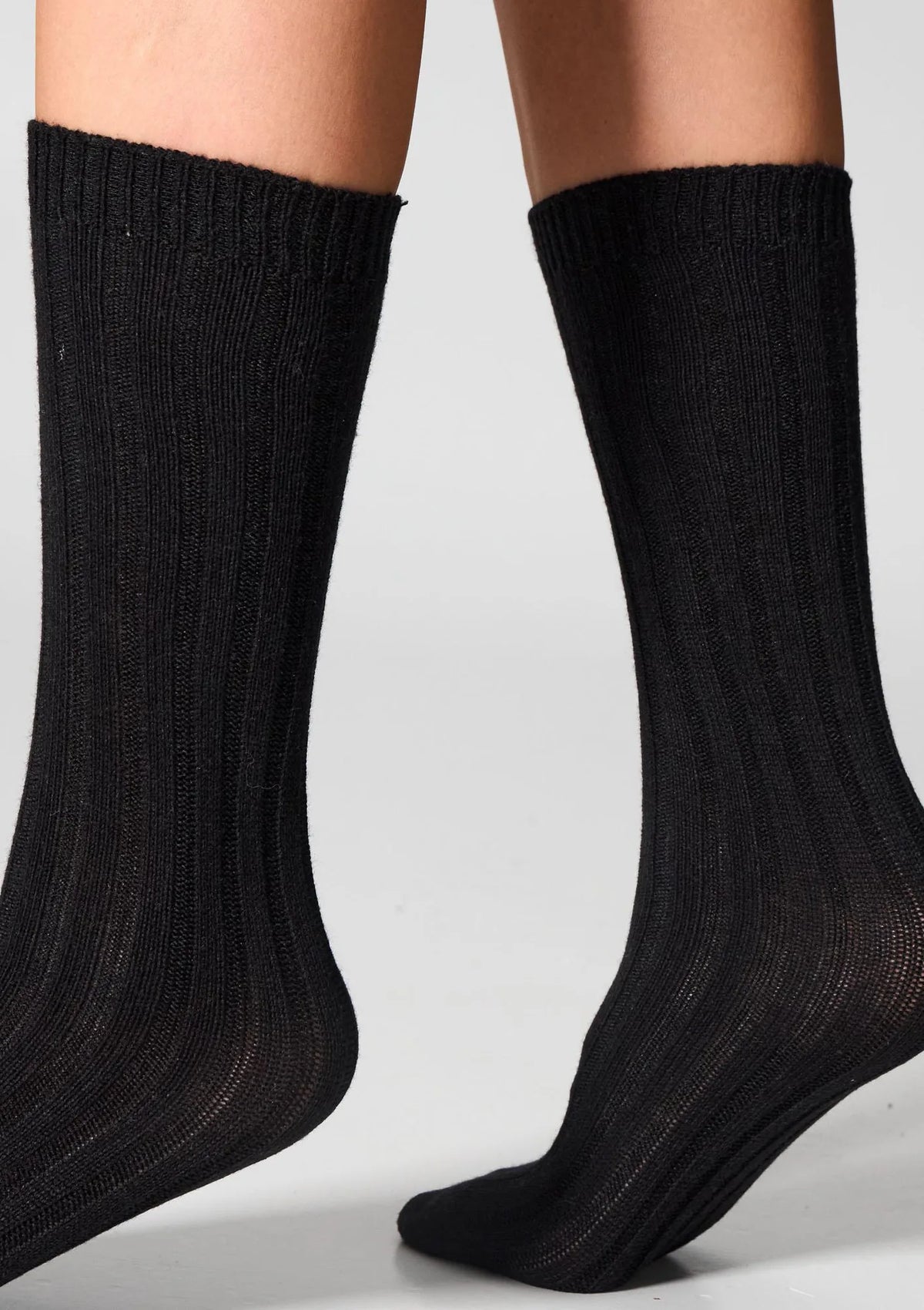Legs W22 Angora Rabbit skarpetki z angorą, 2 pary czarne