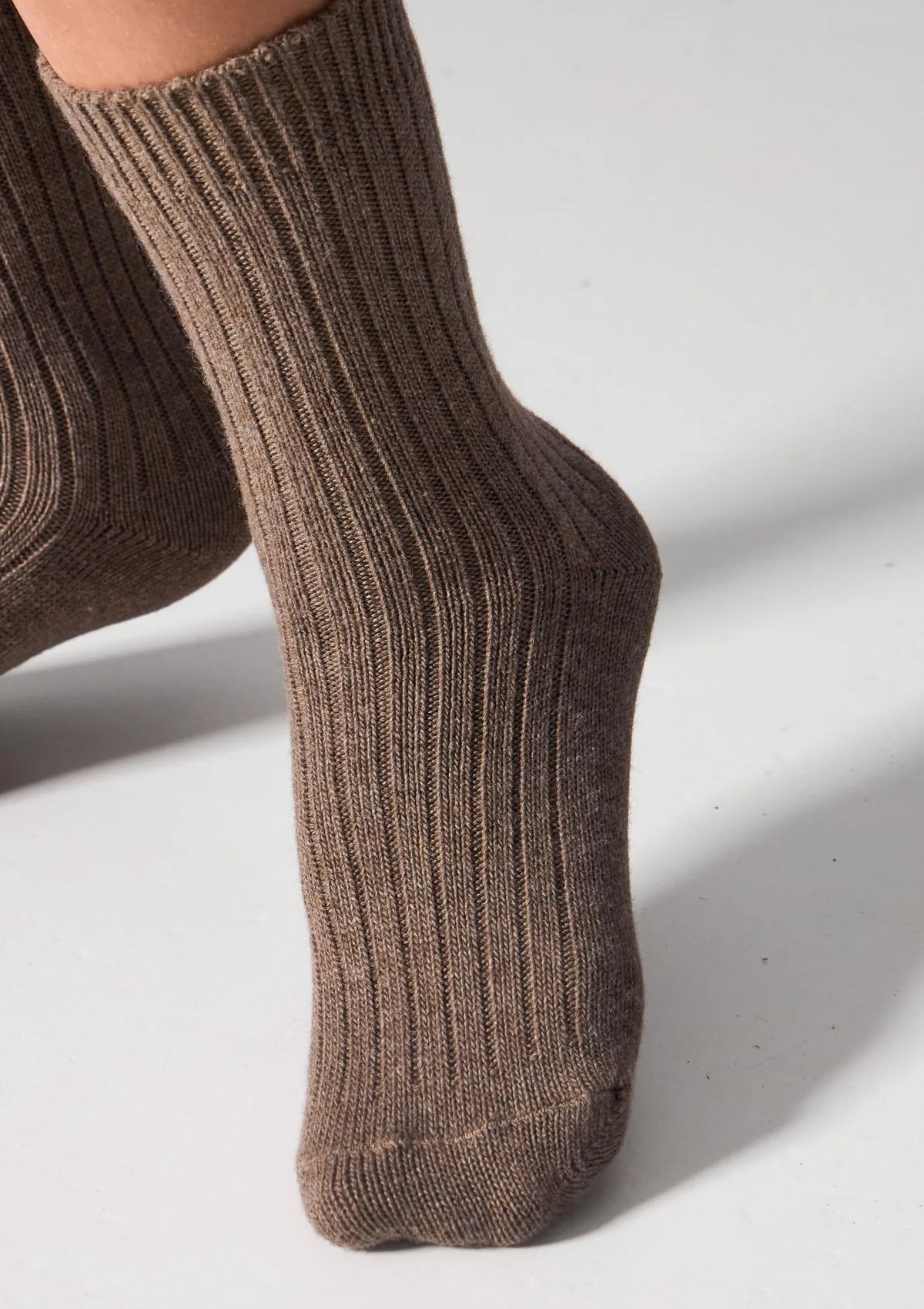 Skarpetki merino z kaszmirem Legs SCM26 coffee, damskie