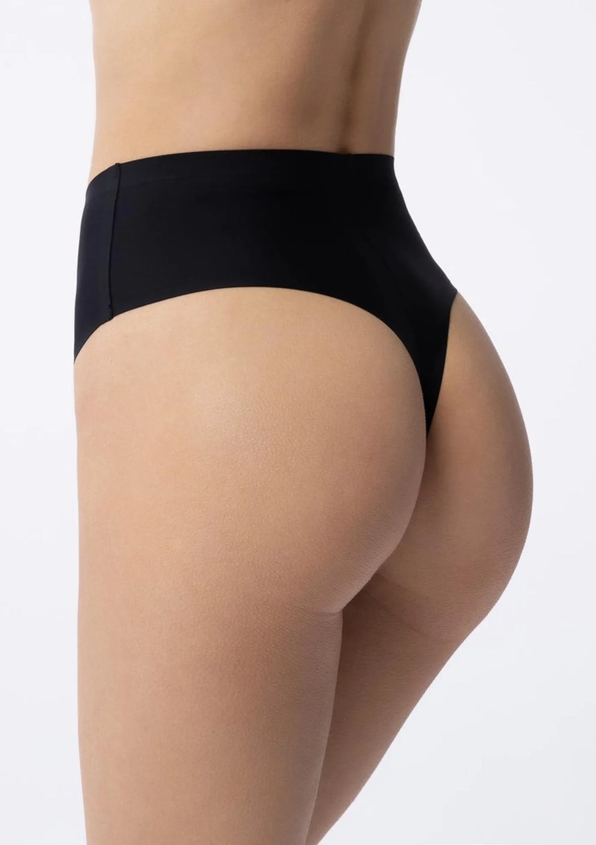 Bezszwowe stringi damskie czarne String Maxi, wysoki pas
