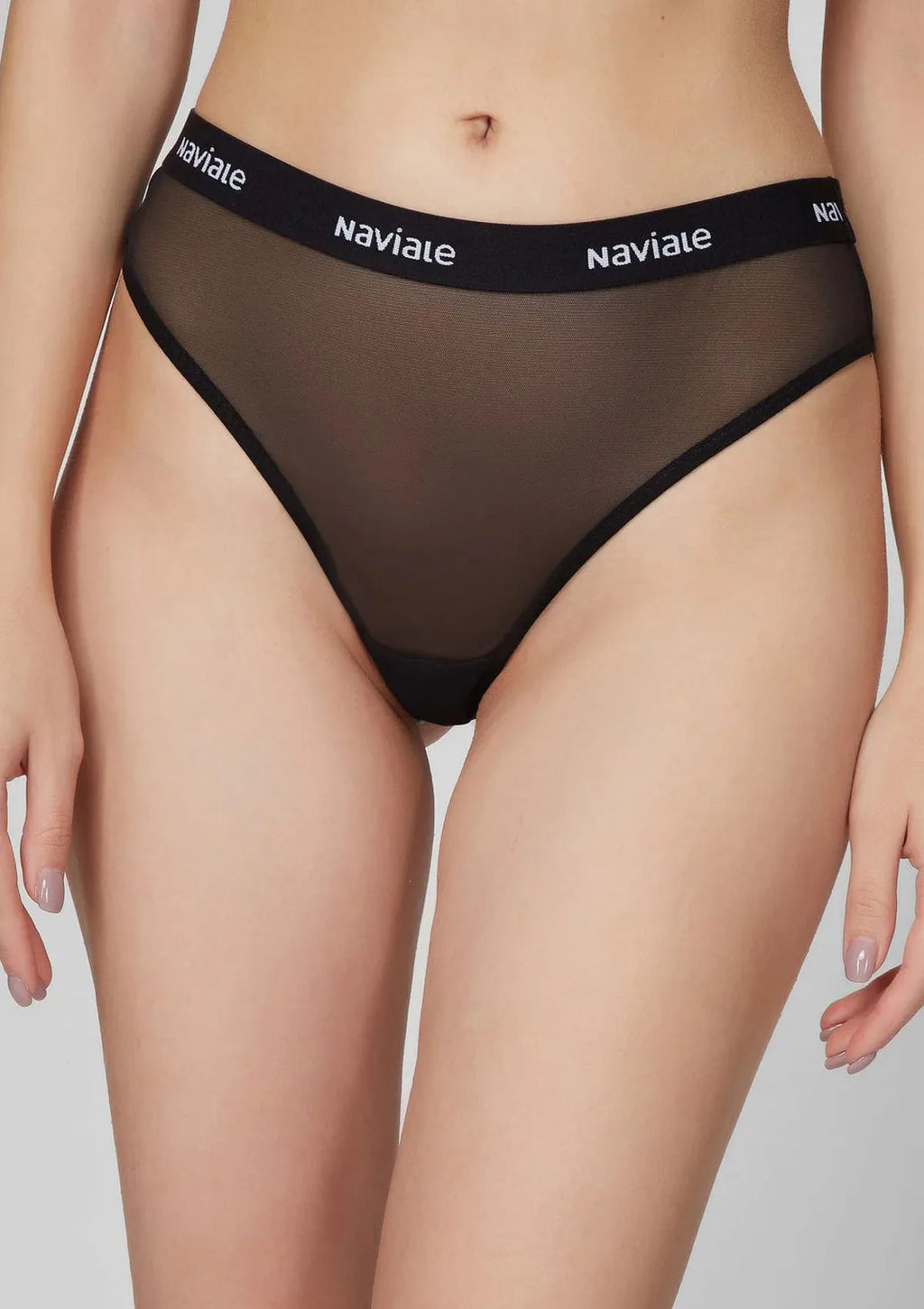 Stringi czarne Naviale LU134-02 z transparentnej siateczki