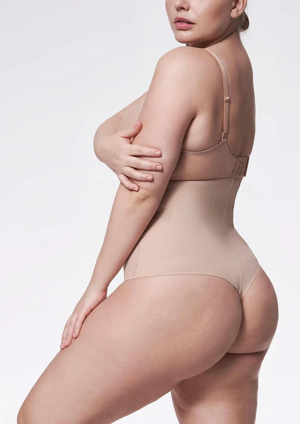 Stringi modelujące 275 z wysoką talią wyszczuplające
