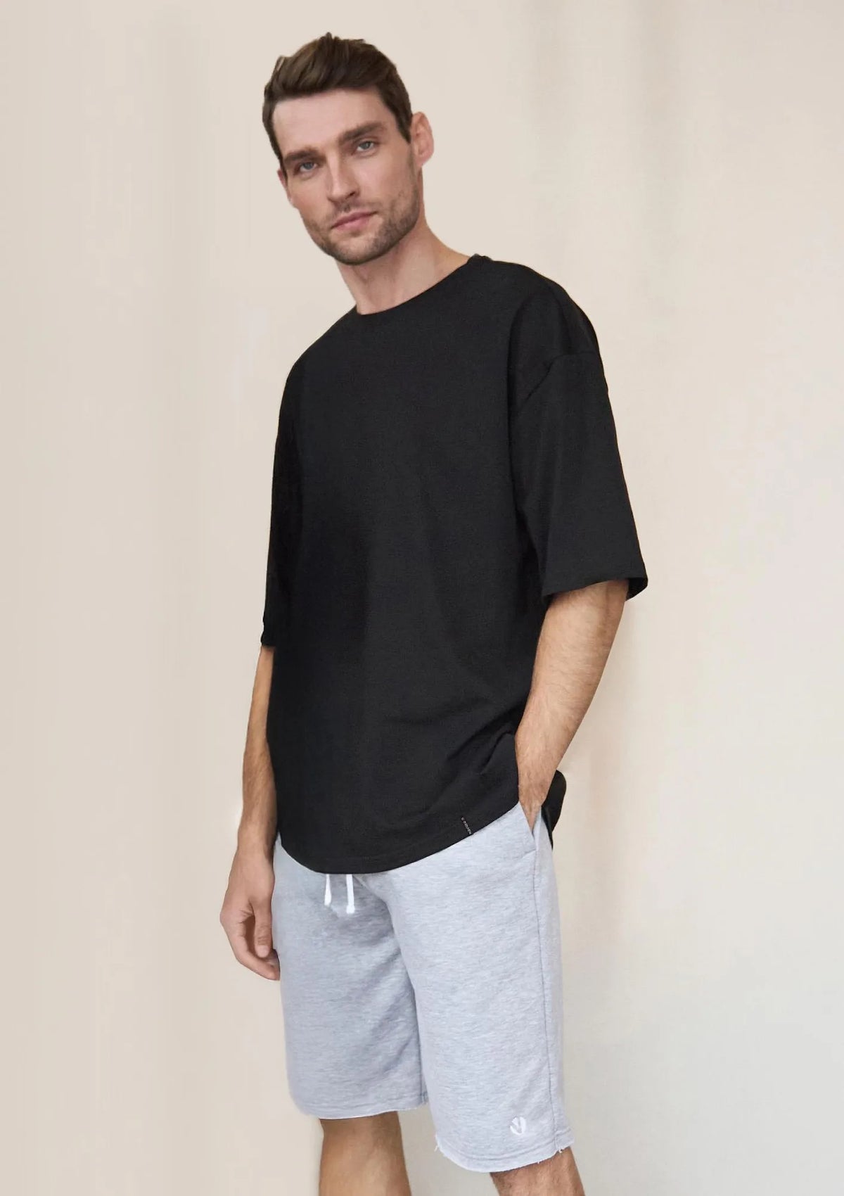 Naviale Unisex Delta T-shirt oversize czarny z bawełny czesanej
