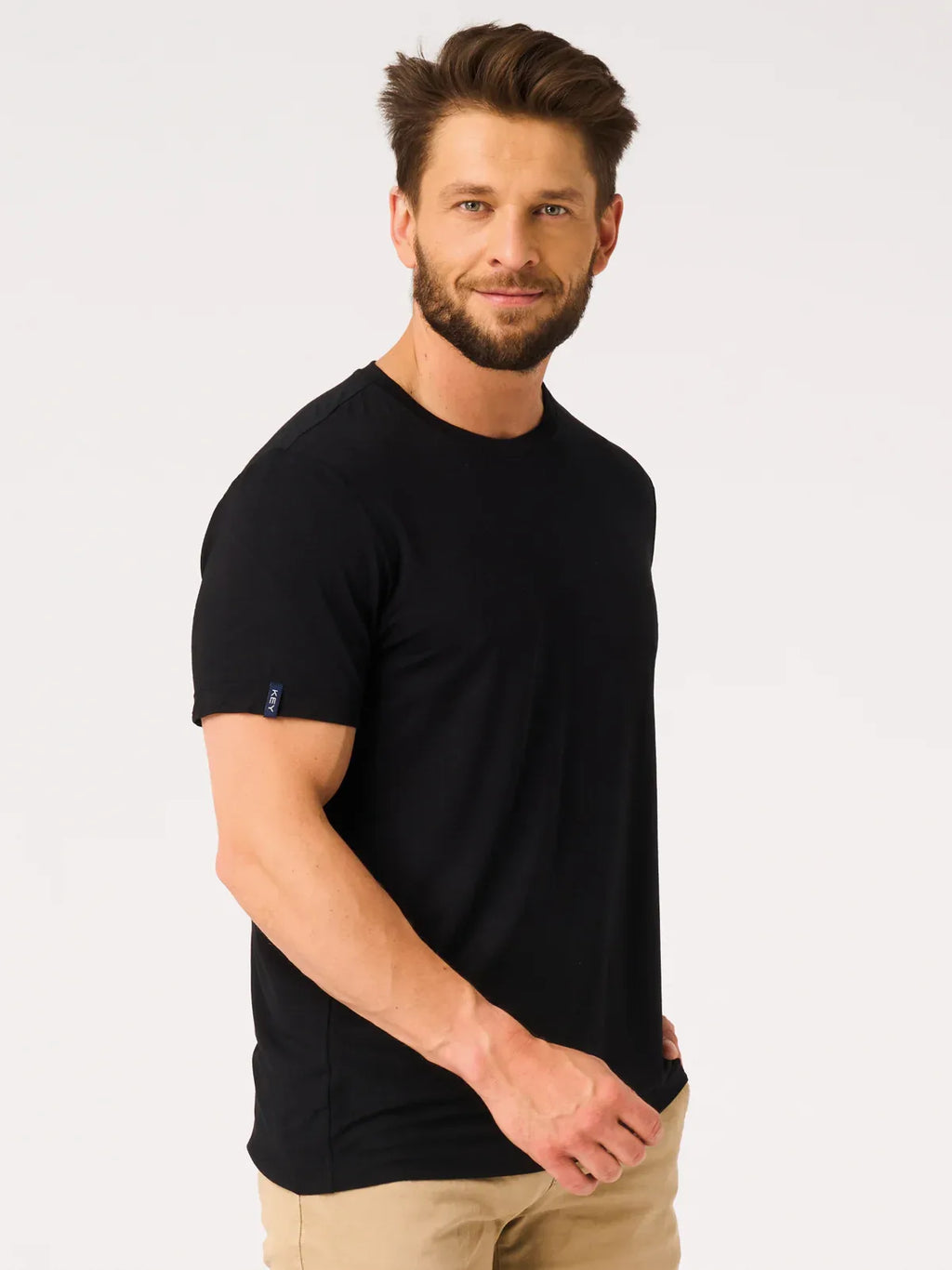 T-shirt męski Key MVK 001 z bambusa, lekko dopasowany