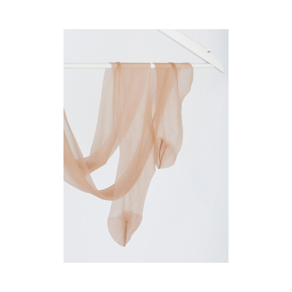 Rajstopy damskie cienkie z efektem naturalnego make-upu beige Air 7 Lux Line Marilyn