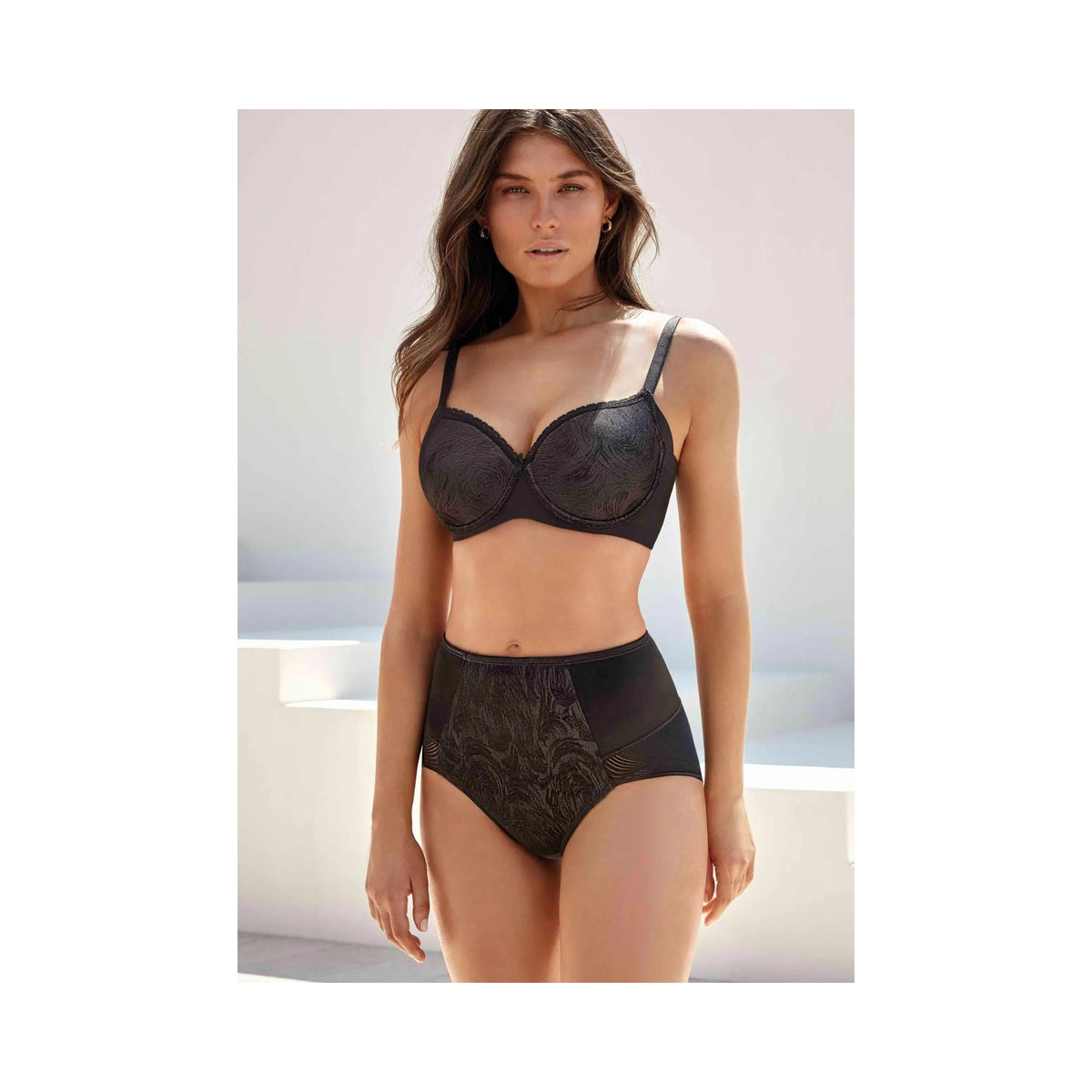 Komplet bielizny Selene Violeta 80E L czarny – biustonosz + modelujące