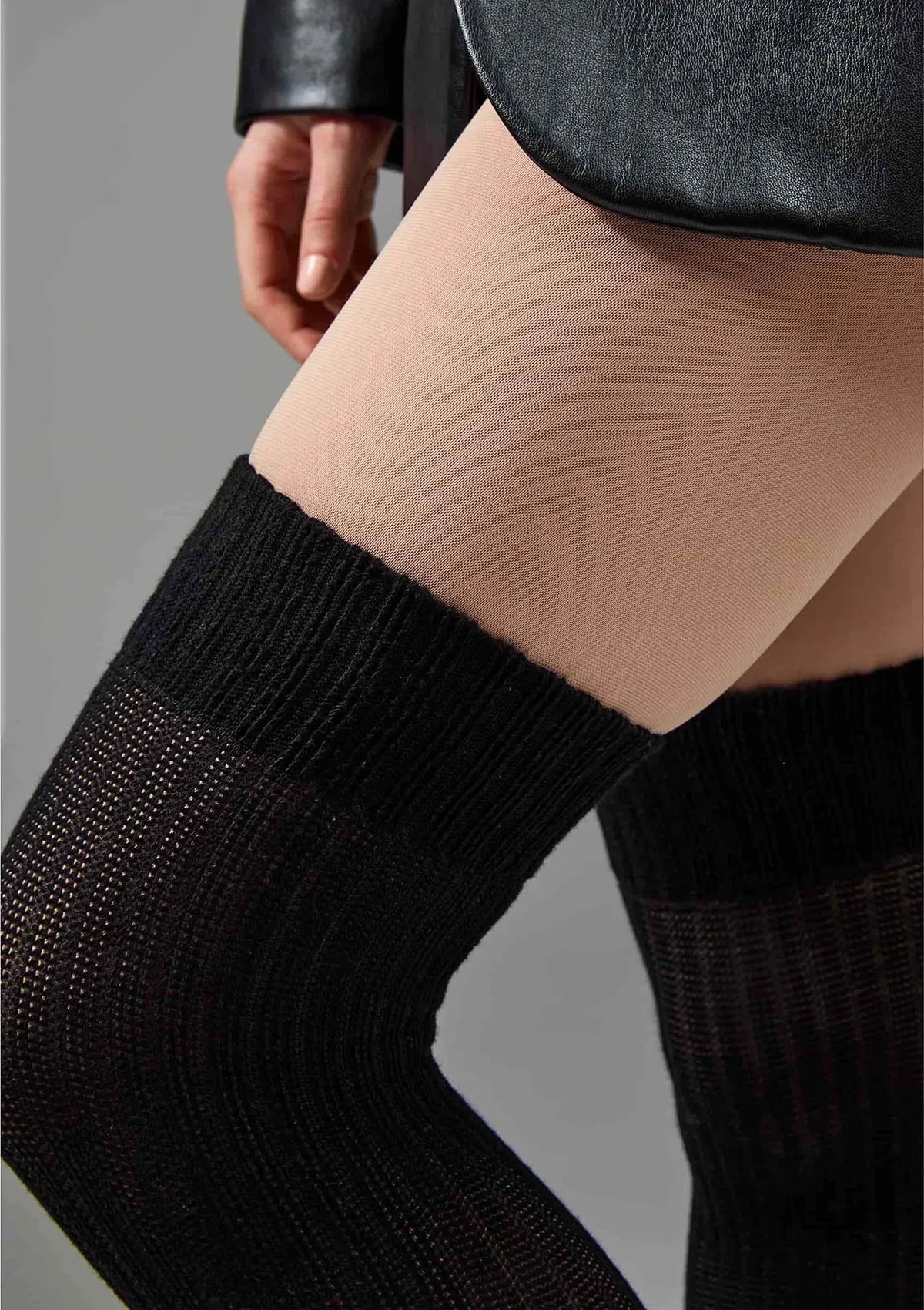 L1946 Rib Legs – zakolanówki damskie bawełniane prążkowane czarne